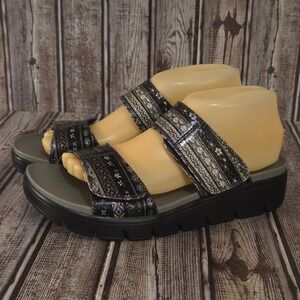 Sz 39/ 9 Womens Alegria Lena Black Silver Metallic Tapestry Slides Sandals VGUC